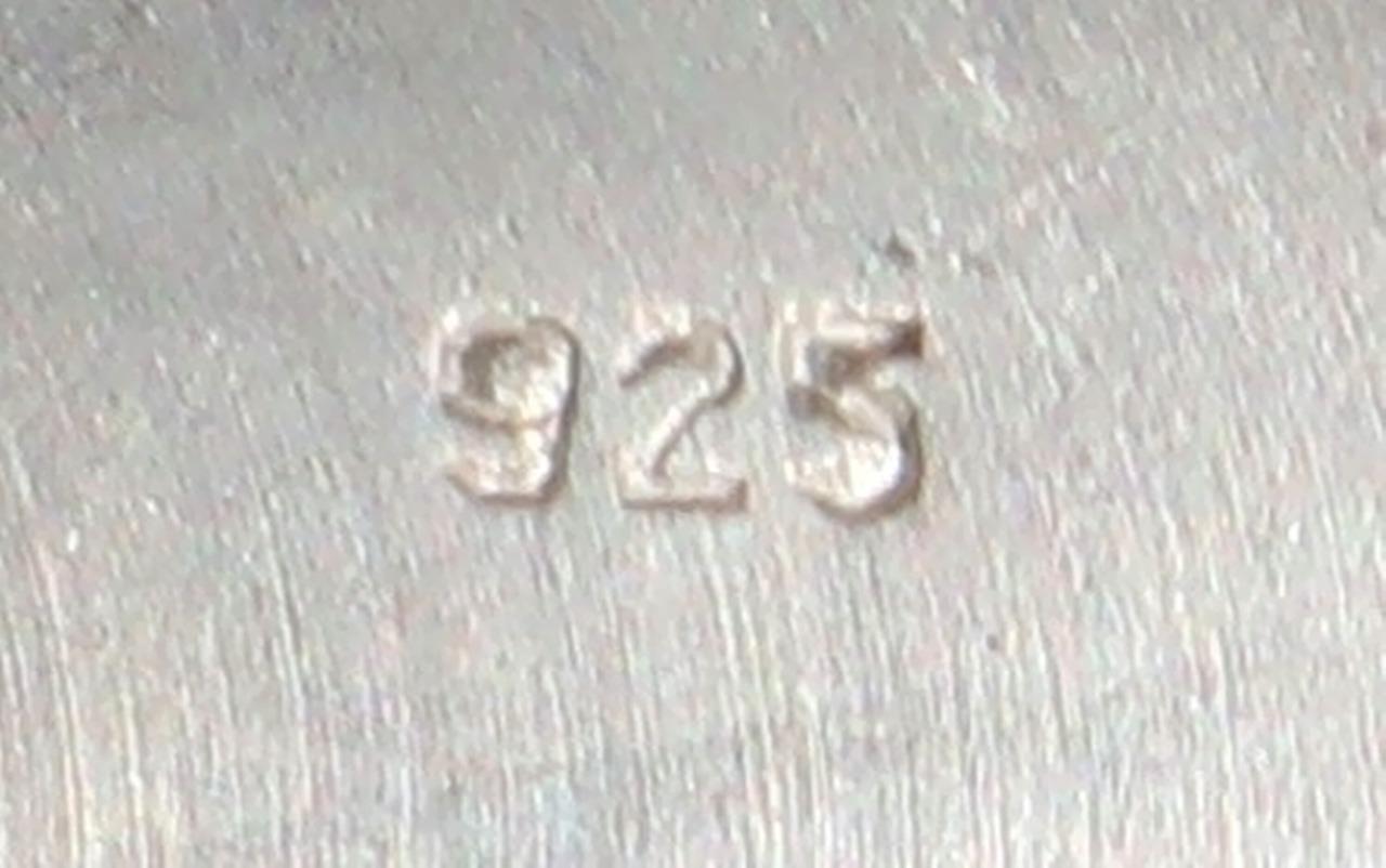 Sterling Silver Pill or Trinket Box Floral Repousse, 1 1/8" x 1 1/2" x 1/2" Tall