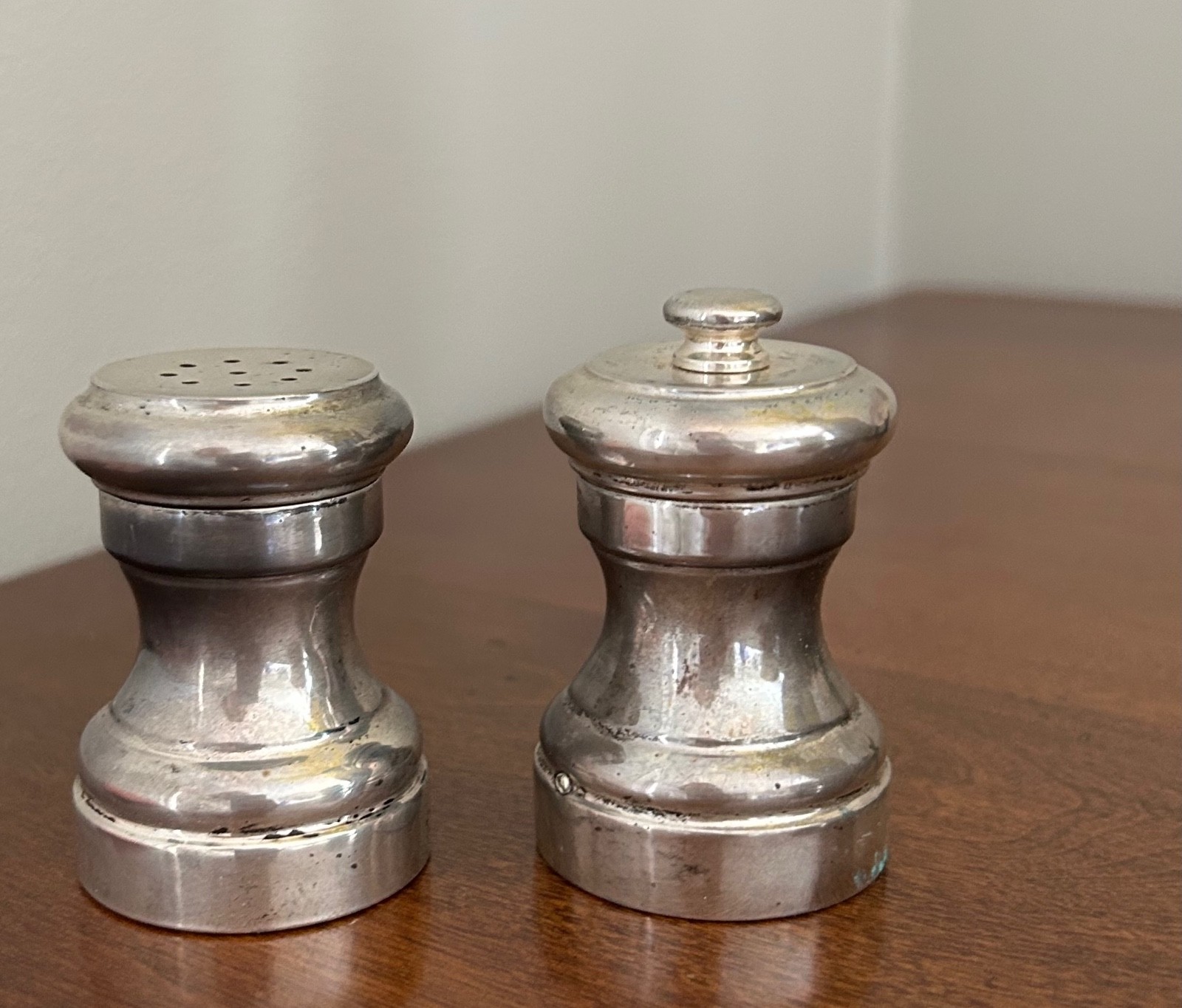 Vtg REVERE SILVERSMITHS STERLING SILVER SALT & PEPPER SHAKERS J.E. Caldwell Co 2
