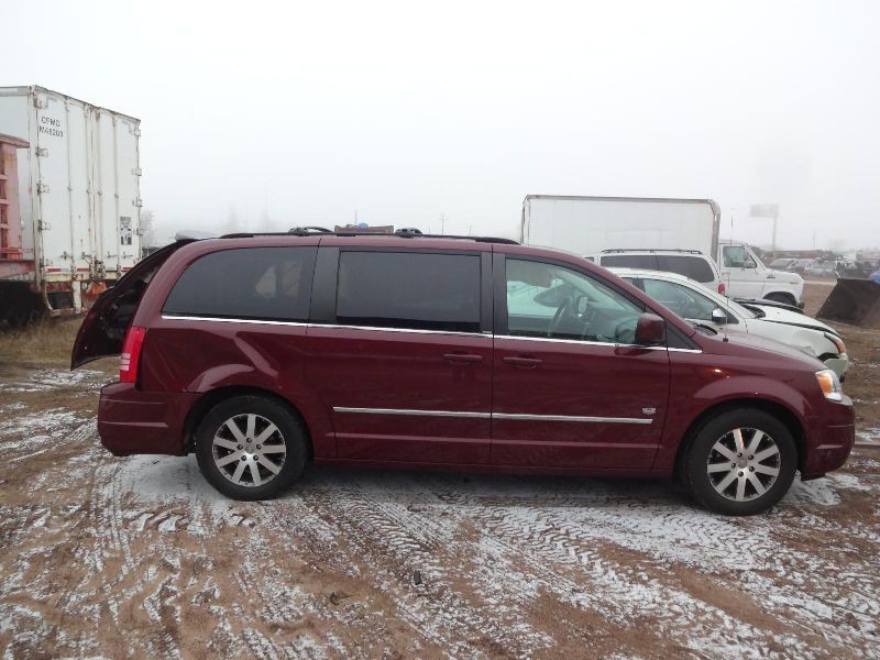 Info-GPS-TV Screen Display Roof Mounted DVD Fits 11-12 JOURNEY 169111