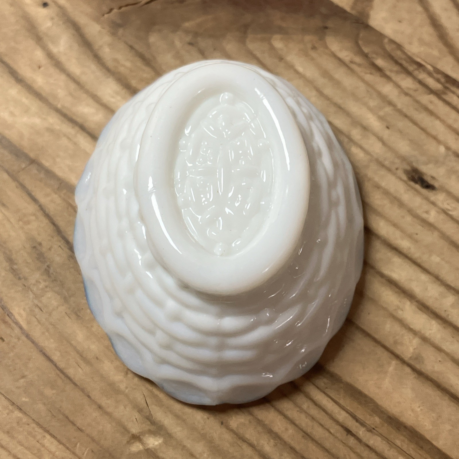 Vintage Westmoreland Opaline Milk Glass Mini Hen On Nest Salt Cellar Signed