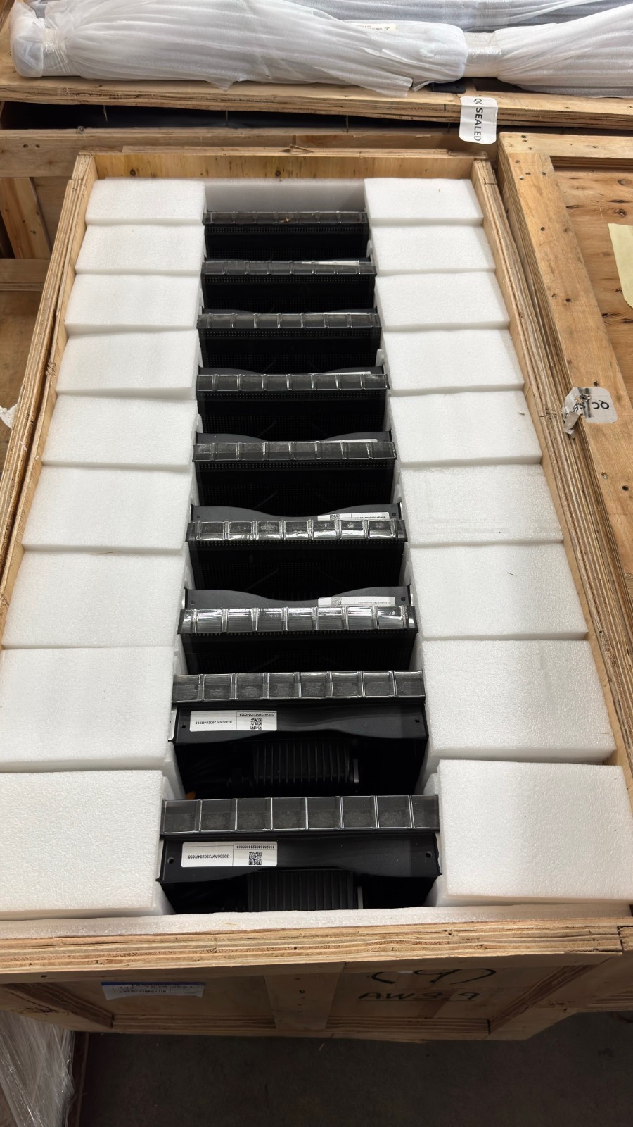 Absen LED panels AW 3.9 with wall mt frames