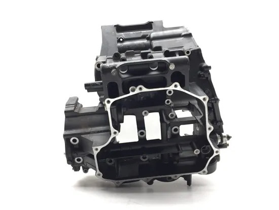 Upper Lower Center Cases Case 2008 Honda CBR1000RR 3371 x