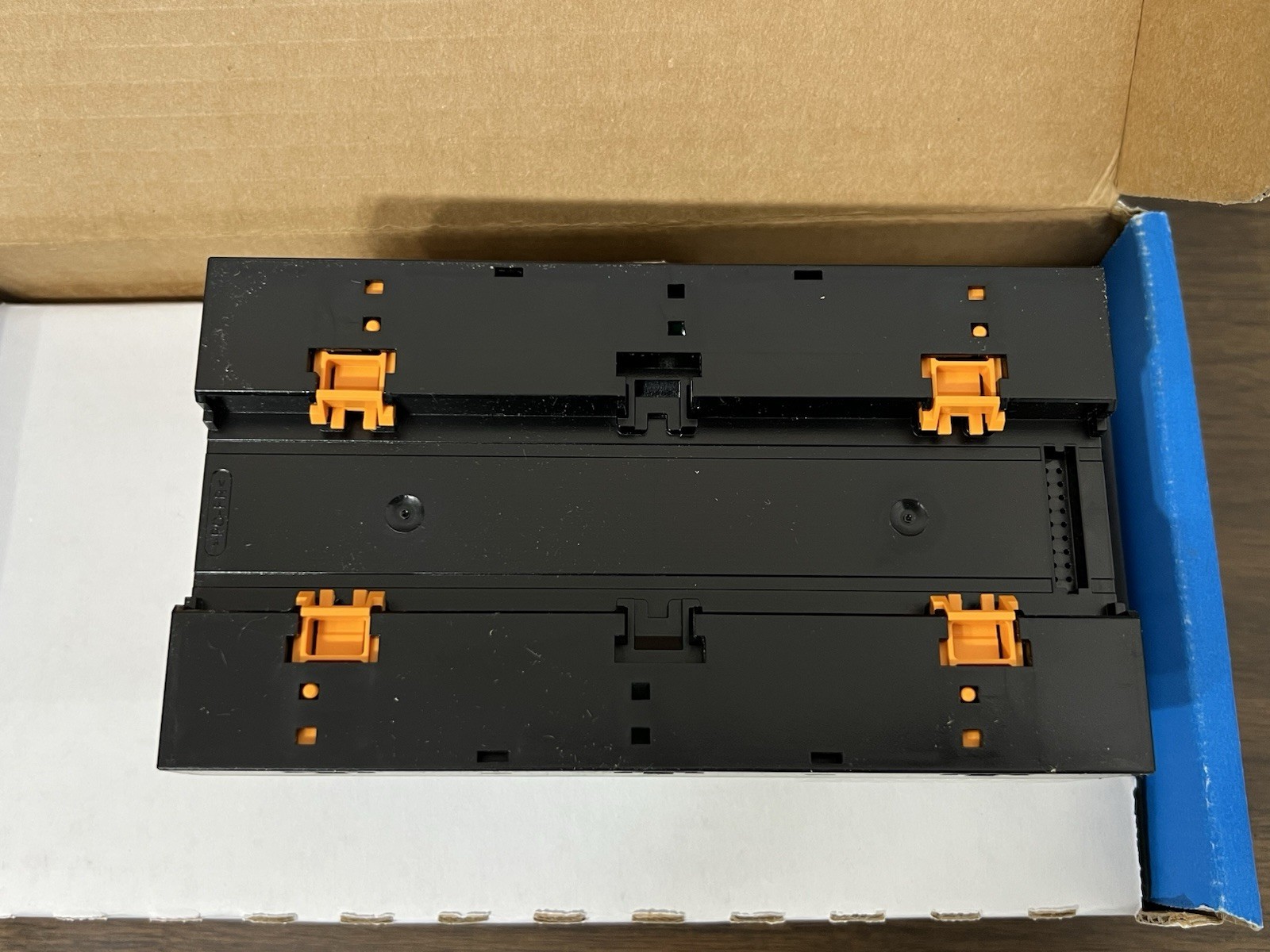 Lutron HomeWorks QS LQSE-4S8-120-D Switching Power Module - ( PRICE FOR 1 UNIT