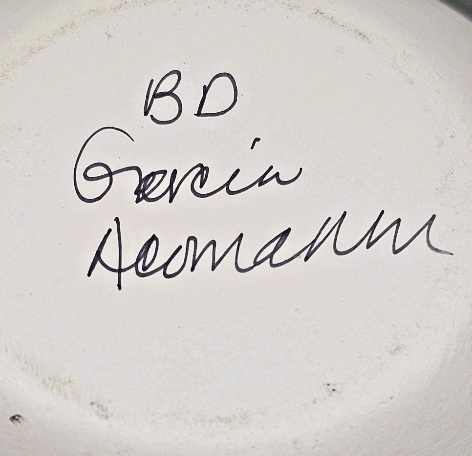 B D (Beverly) Garcia Acoma NM Pottery Line Work Signed 4.5"H & 5.5"W Hand-Coiled
