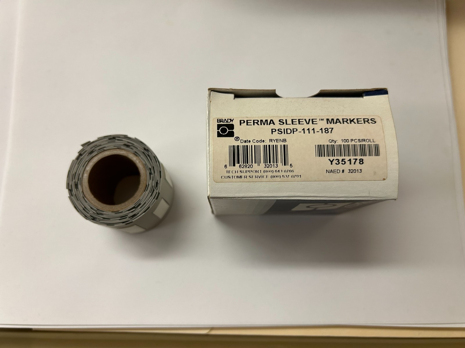 Brady PSIDP-111-187 Perma Sleeve Marker 32013 Y35178 (Pack of 100)