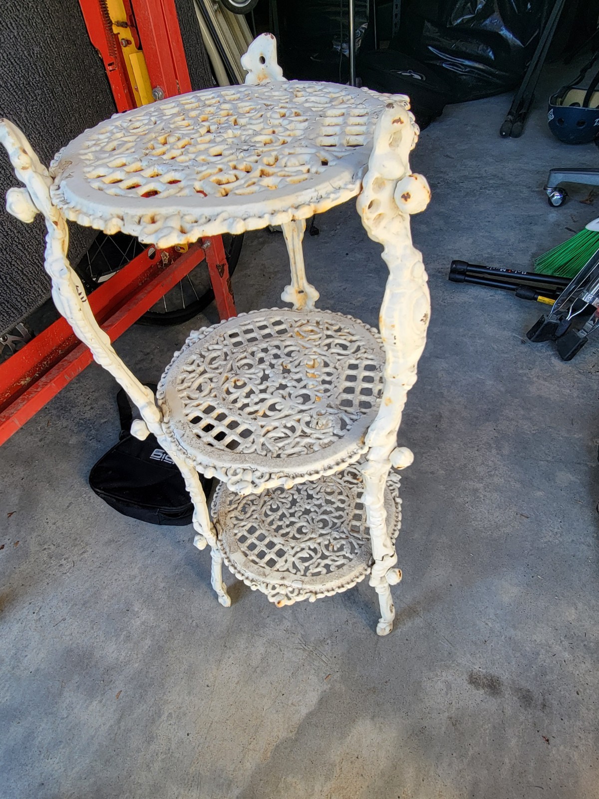 Victorian Style Cast Iron 3-Tier Plant Stand Shelf White