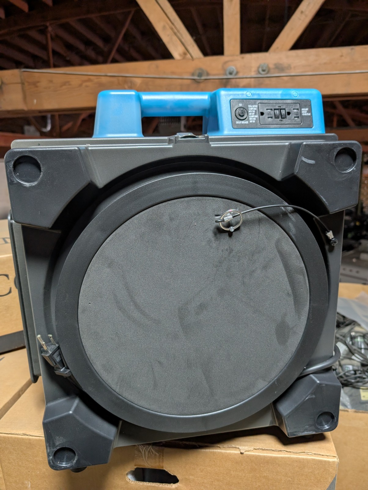 Xpower X-3400A Professional Lightweight 3-Stage HEPA Air Scrubber