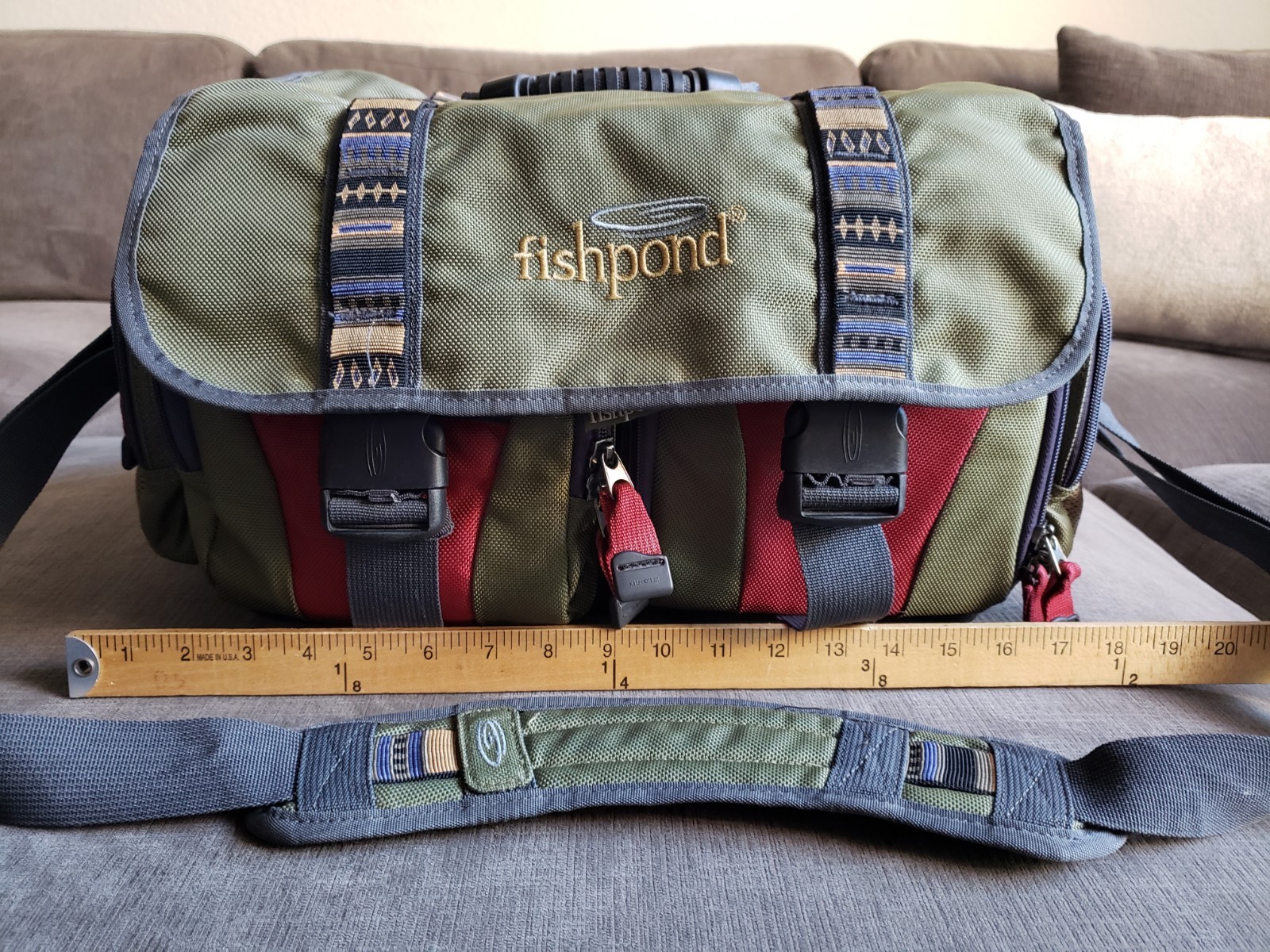 RARE! Fishpond Cloudburst Fly Fishing Olive River Gear Travel Molded Bag GREAT!