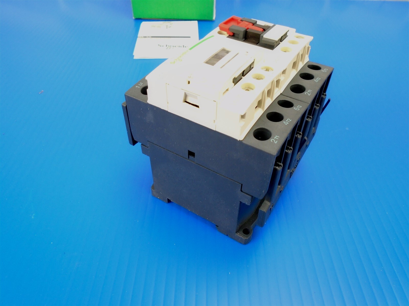 Schneider TeSys - LC2D25BD - 24V REVERSING CONTACTOR - 120-480V - 40A - 2-15 HP