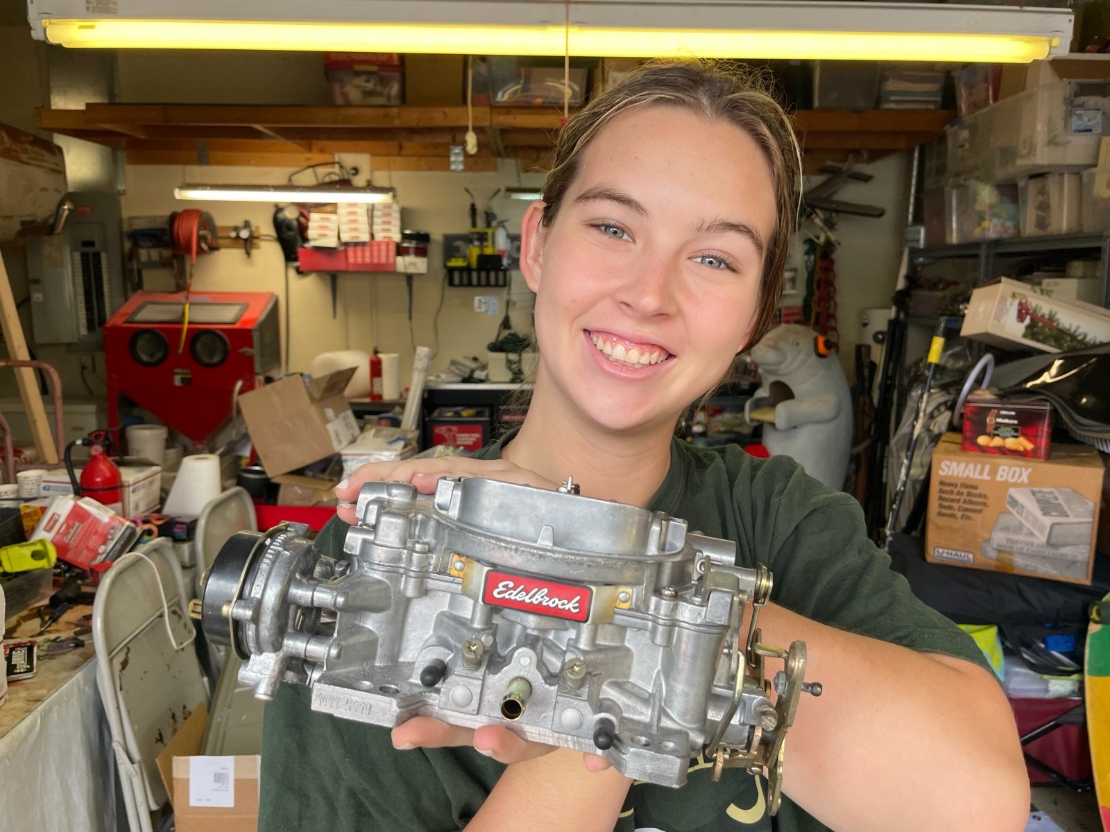 Edelbrock Remanufactured Carburetor 750 CFM Electric Choke # 1411 Driver Quality