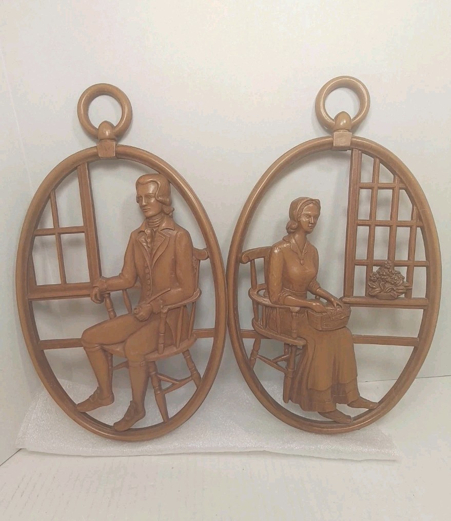 Vintage Syroco Pair Of Colonial Couple Wall Plaque Decor 1970s