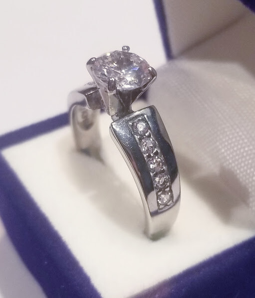 CLEARANCE SALE! 2.00 Ct LC Moissanite Solitaire Engagement Ring Stainless steel