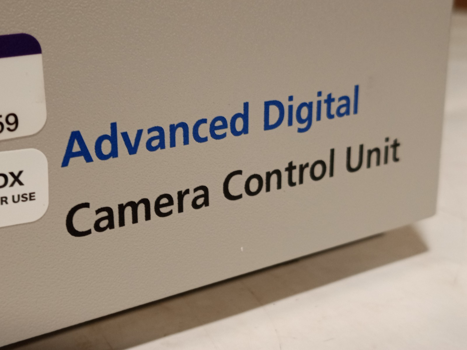 Carl Zeiss MediLive 3 CCD Mono NTSC Camera Control Unit MNR 1030-466 as shown