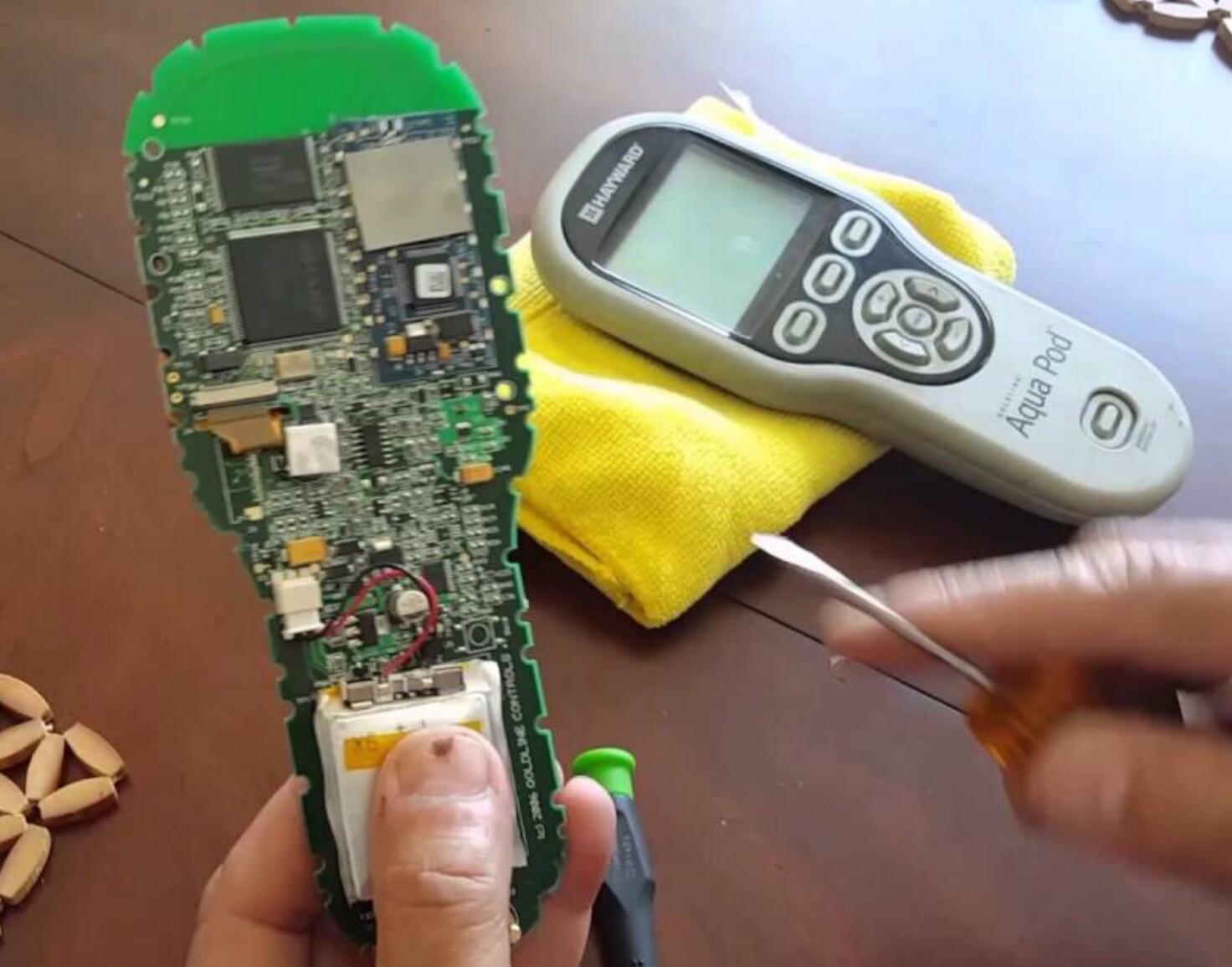 Battery Replacement KIT For Hayward AQL2-POD AquaPod Wireless Remote Control