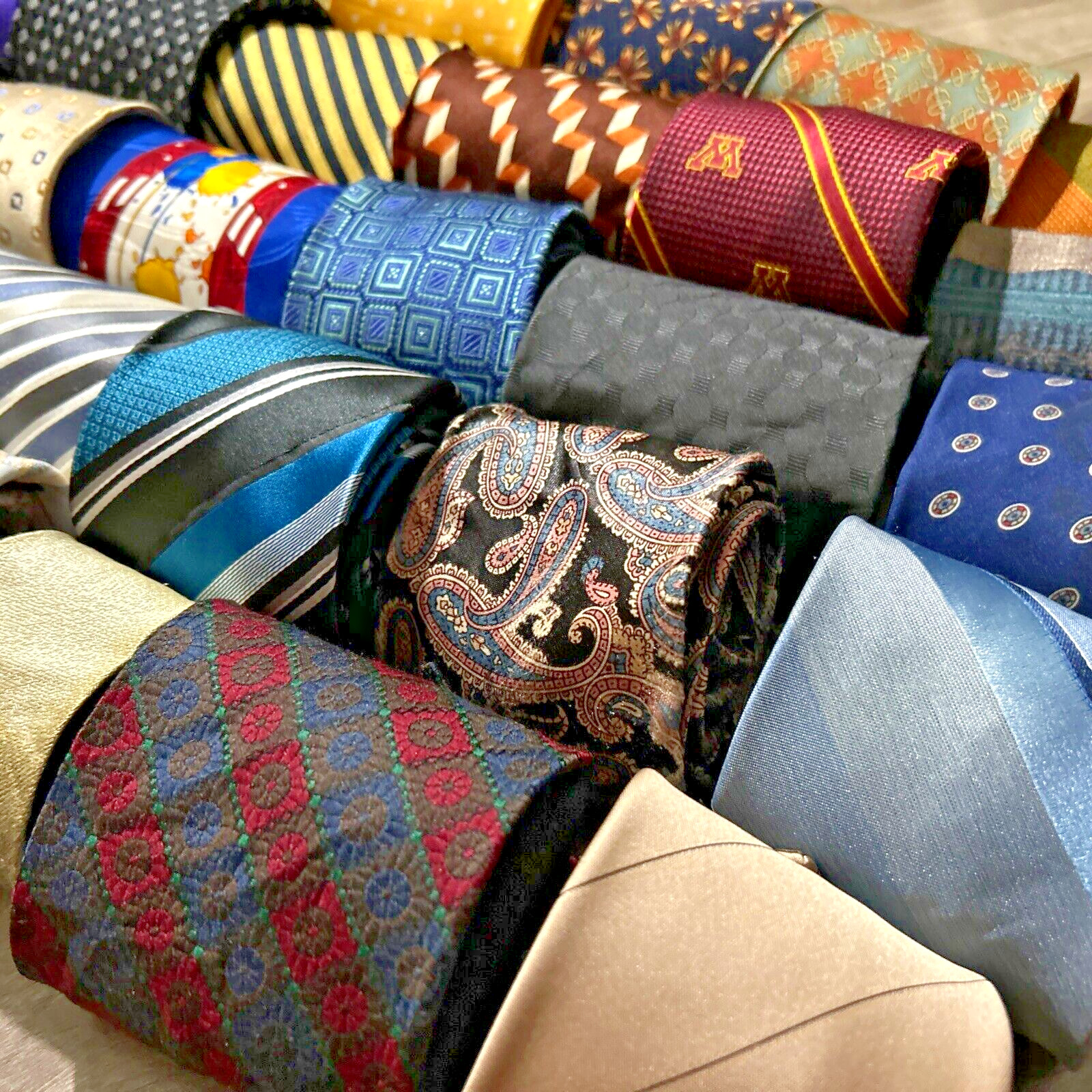 40 Pc Neckties Mix Lot Wear Quilting Craft Cutter Wholesale Tie Lots