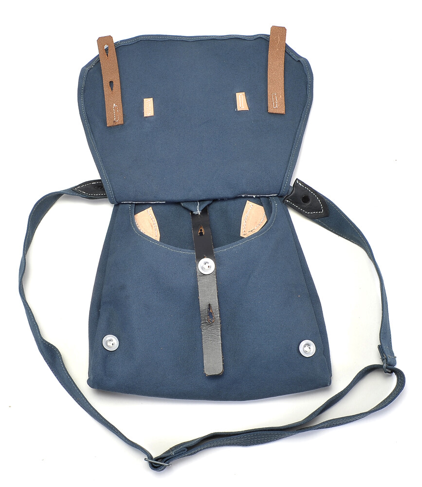 German WW2 M31 Bread bag with Shoulder Strap Luftwaffe Blue