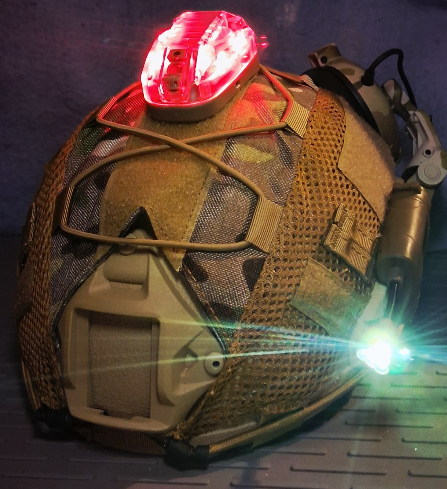 NIJ IIIA Ballistic Helmet + UV-32 RADIO MULTICAM F30 COMM NAV LIGHT IR IFF PTT