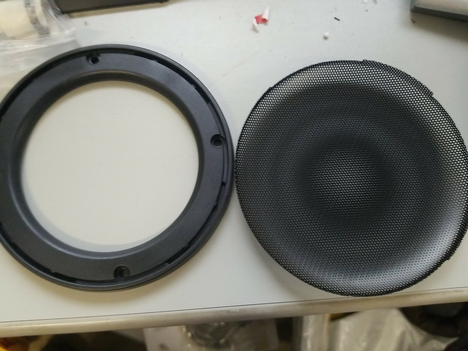(2) PAIR LOT UNIVERSAL ROUND 4" SPEAKER COVER PROTECTIVE GRILL MESH (read DESC)