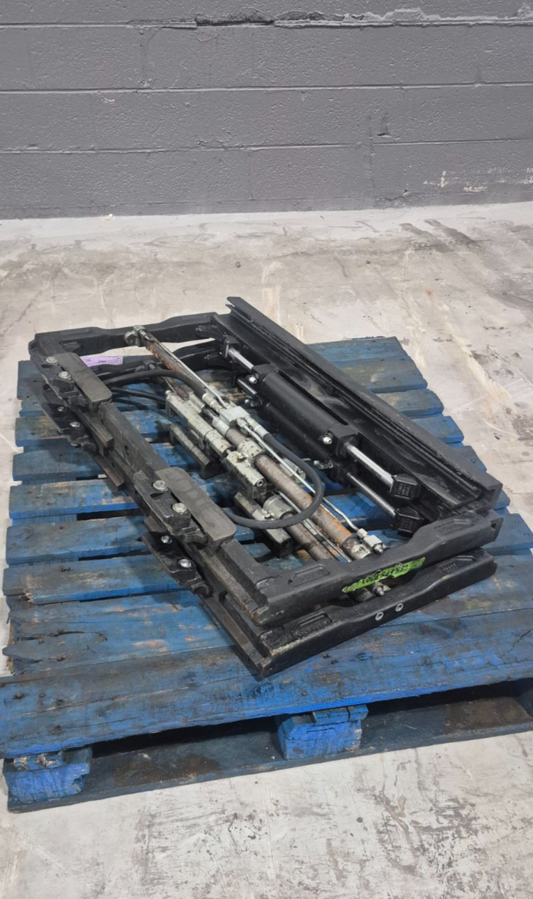 Cascade Class 3 Sidshift Fork Positinor 38 inch with 6500 CAP 65K-FPS-576