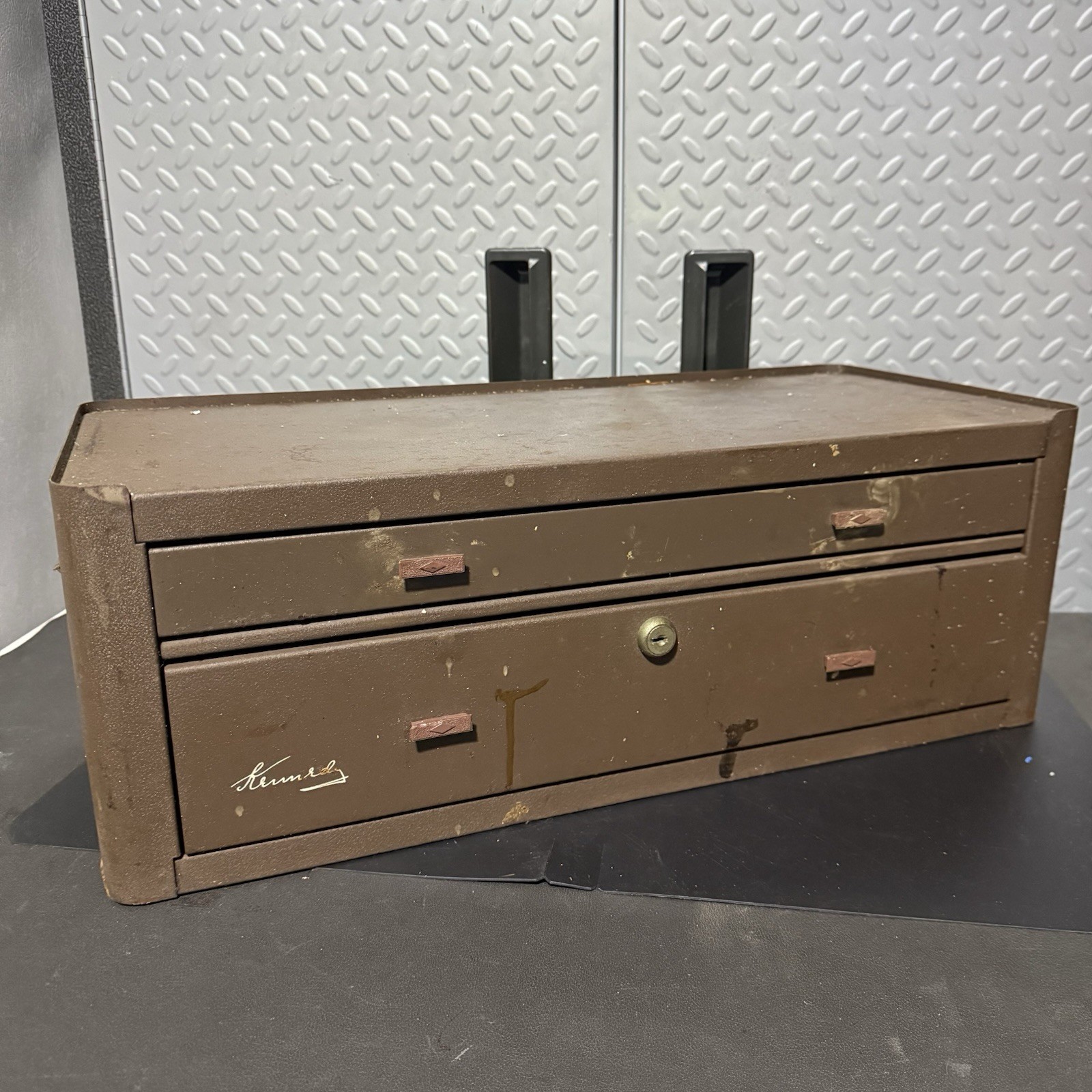 Kennedy MC-22 Machinist Tool Chest 2 Drawer Metal Toolbox USA VINTAGE Industrial