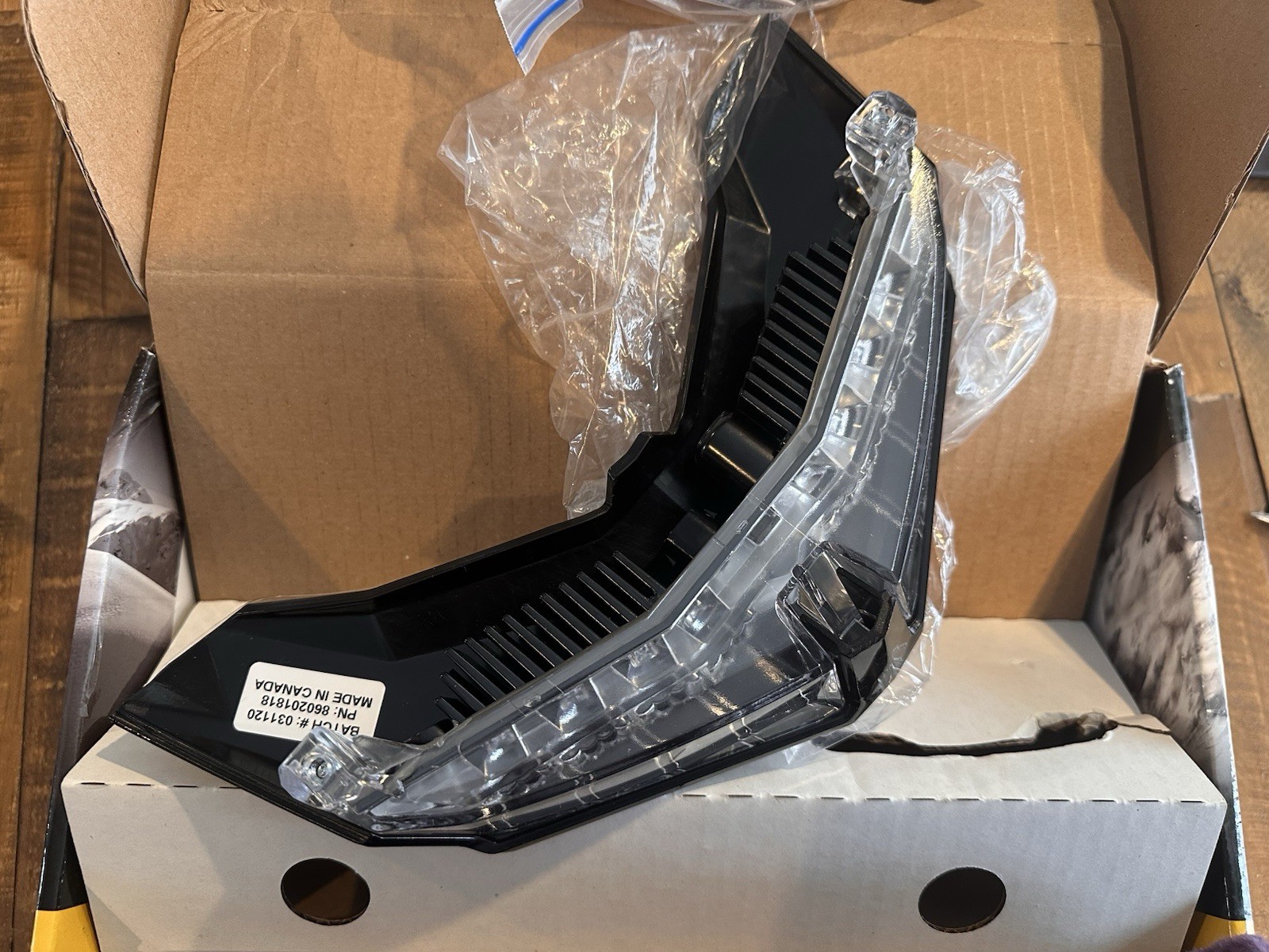 NEW Ski-Doo Auxiliary LED Light REV Gen4 860201818 READ READ