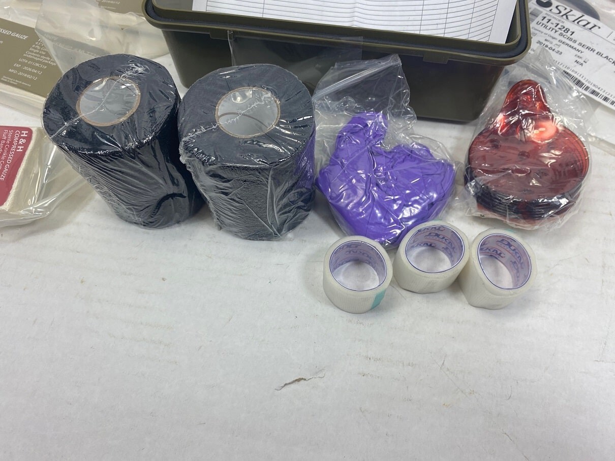 US MILITARY First Aid Kit Box , Complete