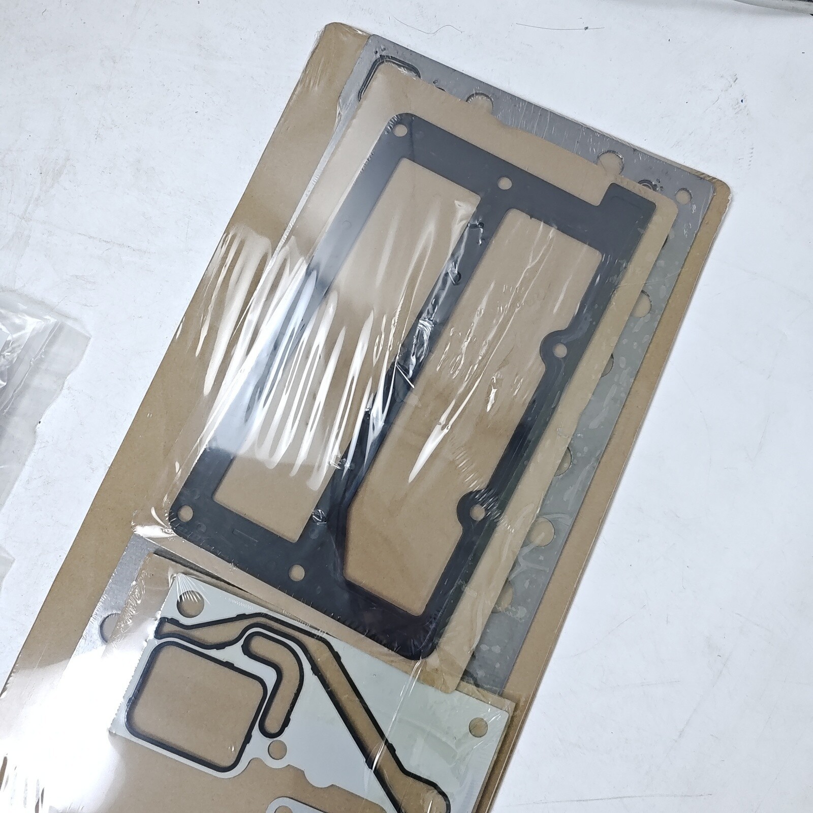 Upper Cylinder Head Gasket Set for Cummins ISX QSX 15L 4089169 4955596 4352145