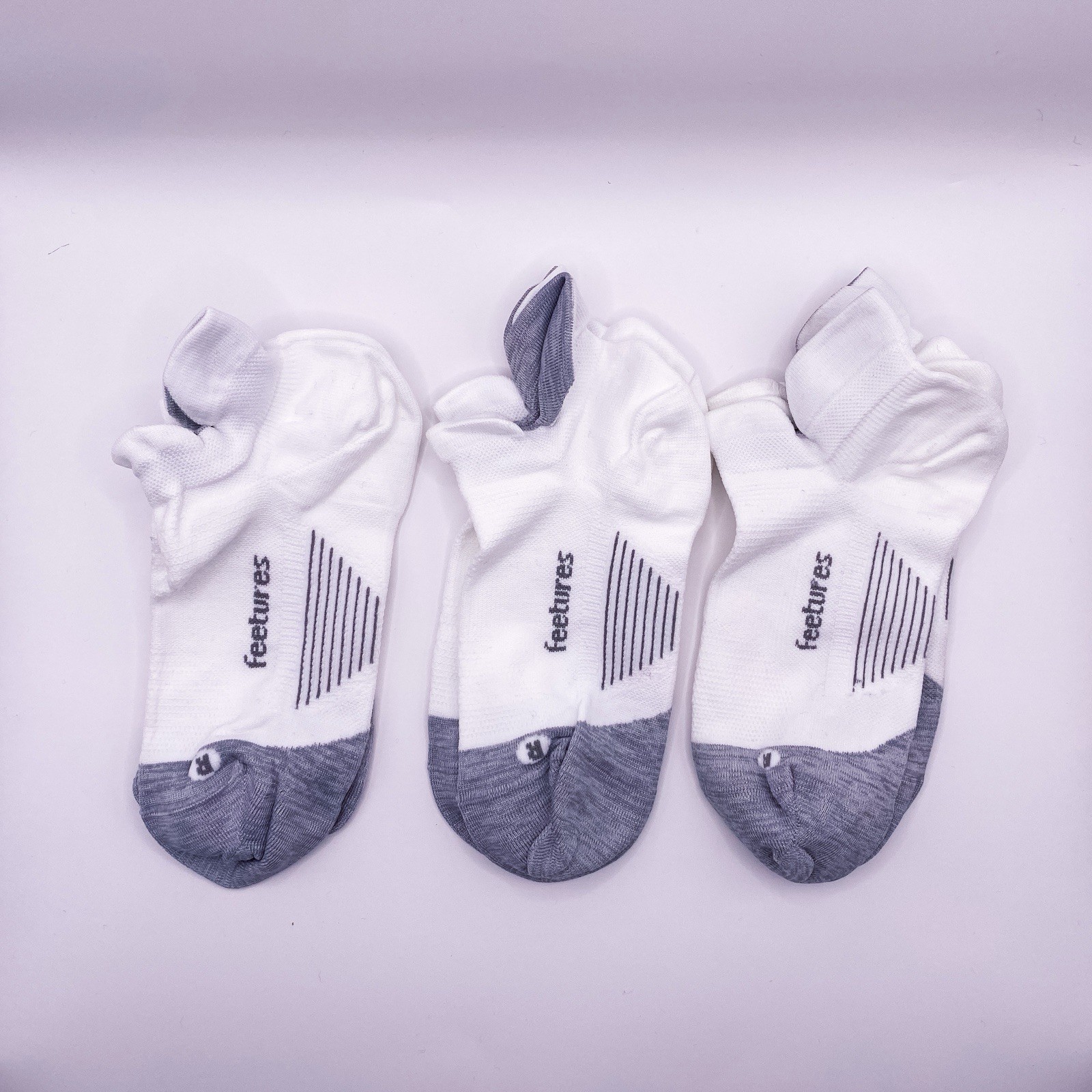 3 Pairs Feetures Elite Light Cushion No Show Tab Socks Medium - Unisex