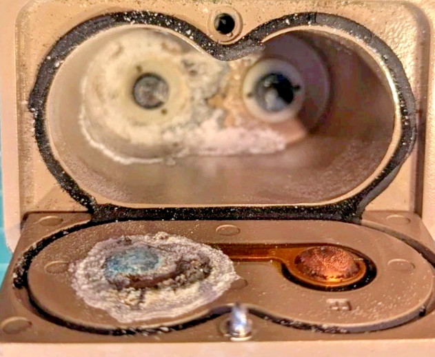 1x REPAIR Battery Compartment for LUDLUM Meters model 3, 12, 14C, 2241 etc.