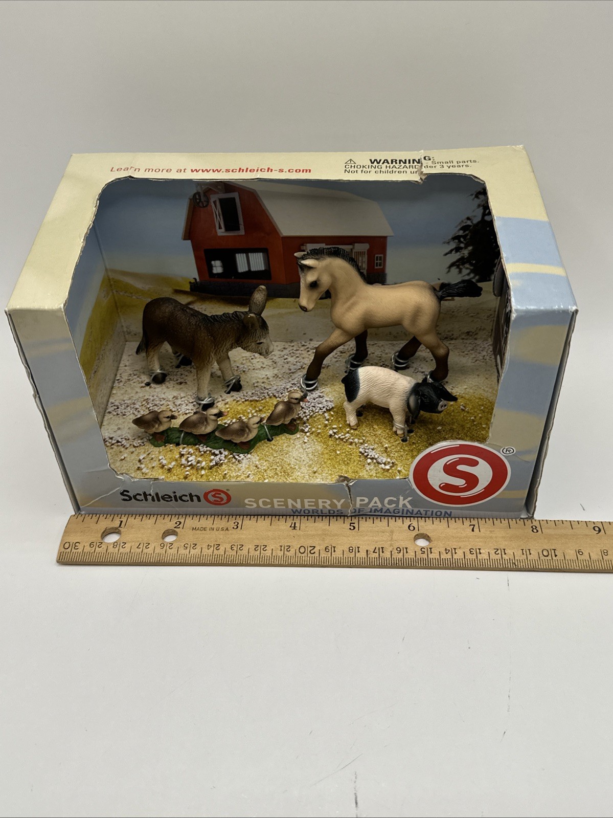 Schleich Scenery Pack Farm Animals With Booklet #41227 NIB