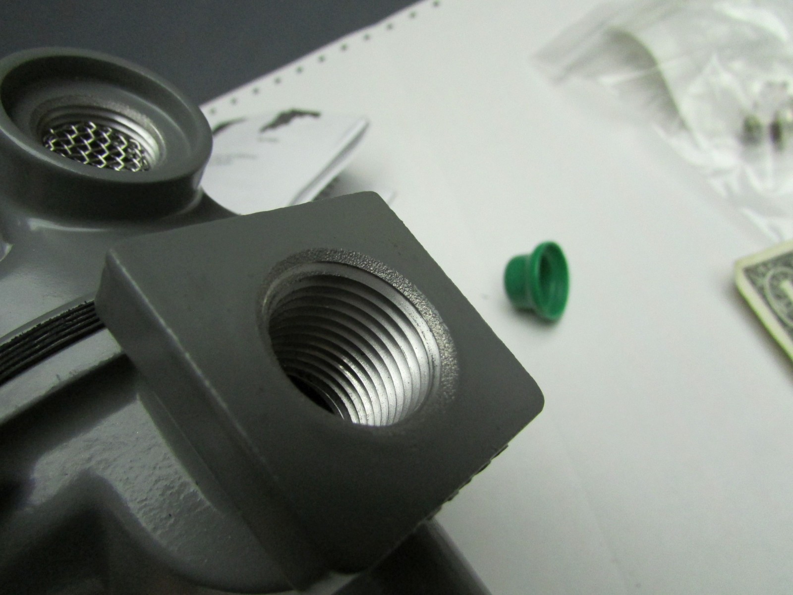 Emerson-Fisher 2-Stage LP Gas Propane Regulator Valves 550K BTU FPOL x 1/2" NPT