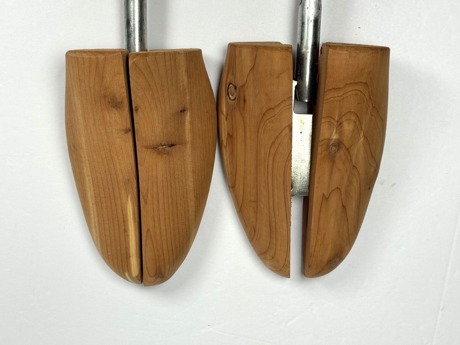 Aromatic Red Cedar Shoe Trees Mens Large Adjustable Split Toe Pair Made in USA