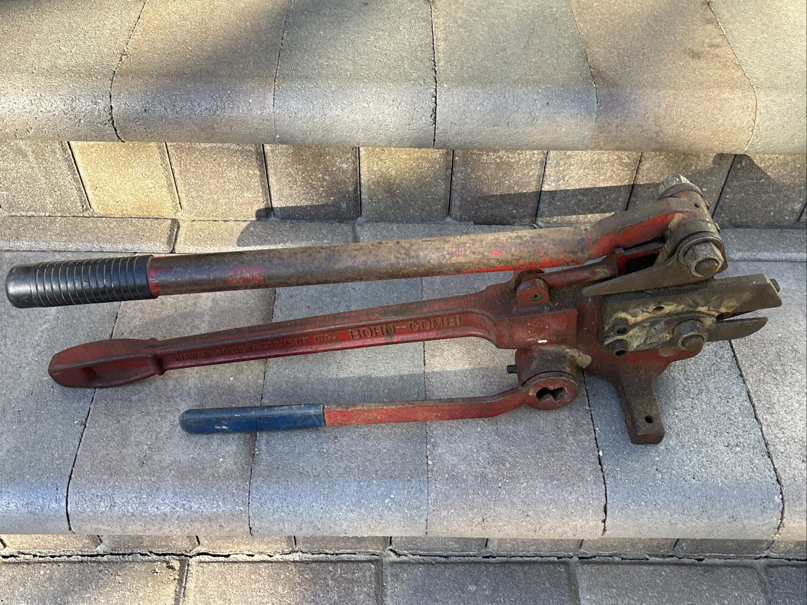 Bohn Combi 4 in 1 Multi Tool Strapmaster Cutting, Bending, Punching Twisting