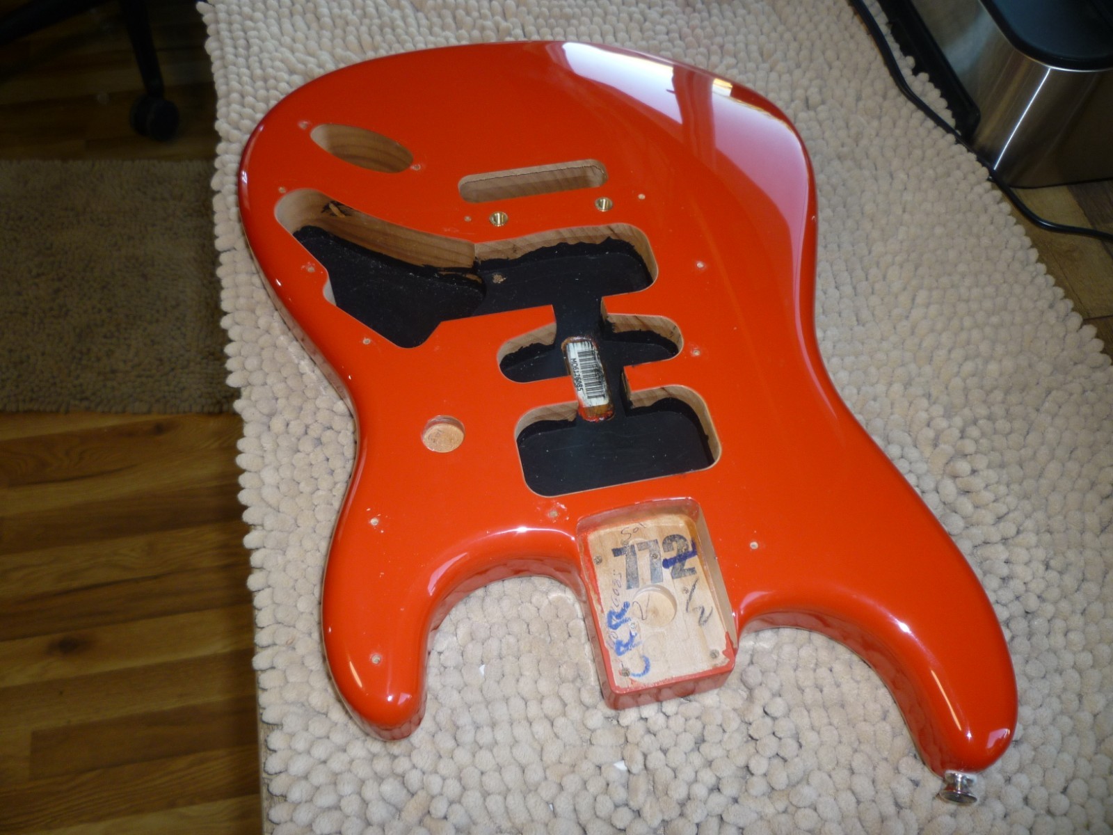 Fender Player Stratocaster Strat Body Coral Red 2 pt Inserts 2024 Great Shape!