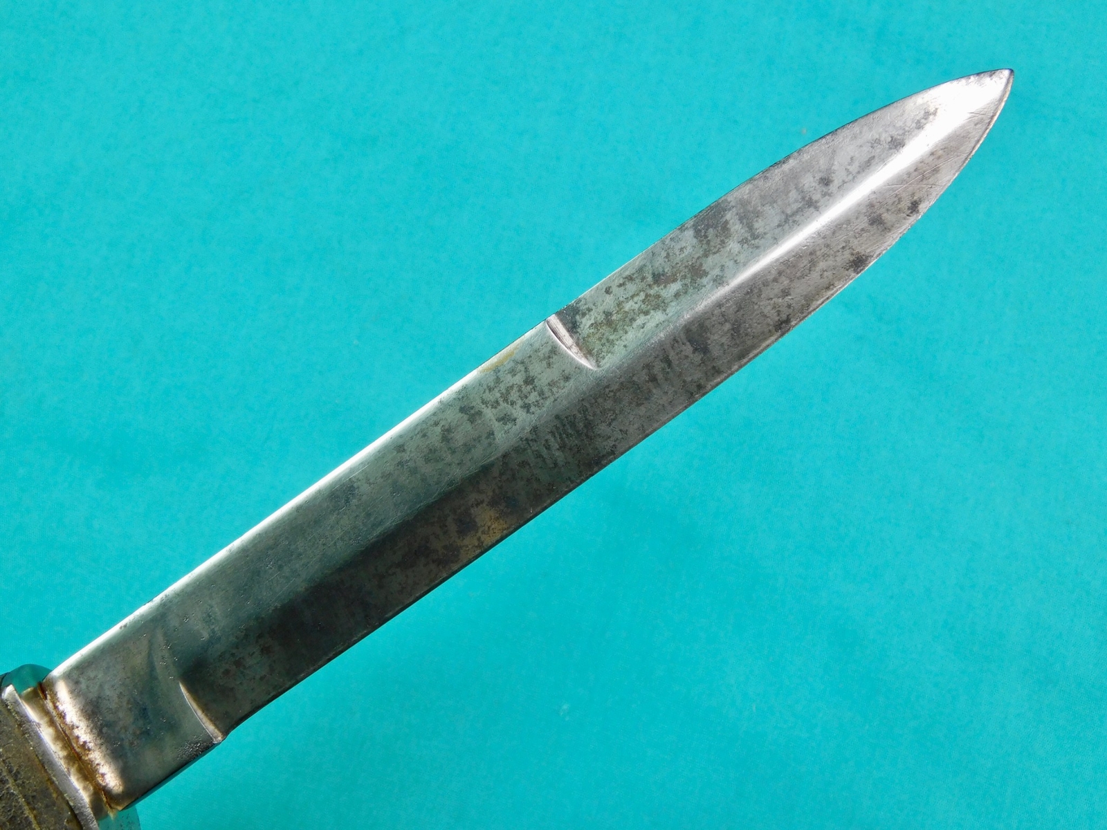 Vintage WW2 Japan Made Fighting Knife w/ Sheath