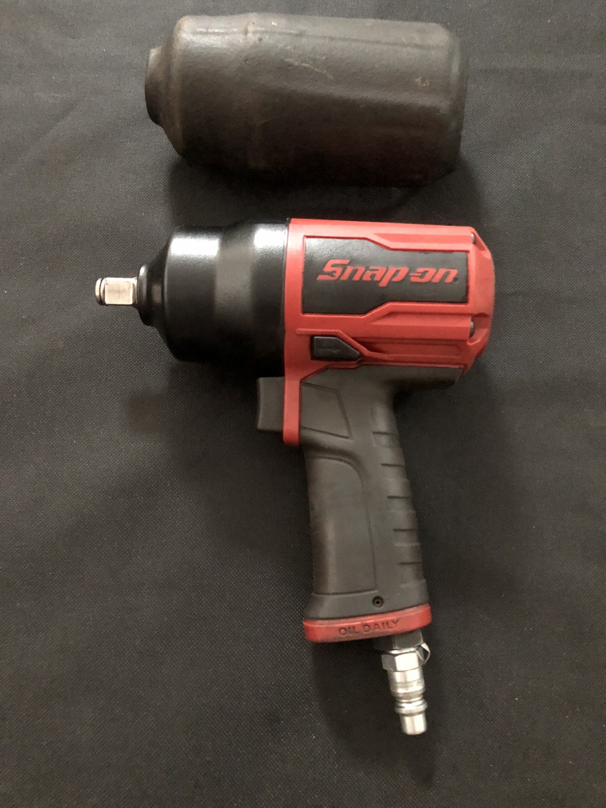 Snap-on Tools PT850  1/2" Drive Pneumatic Air Impact Wrench W/Boot