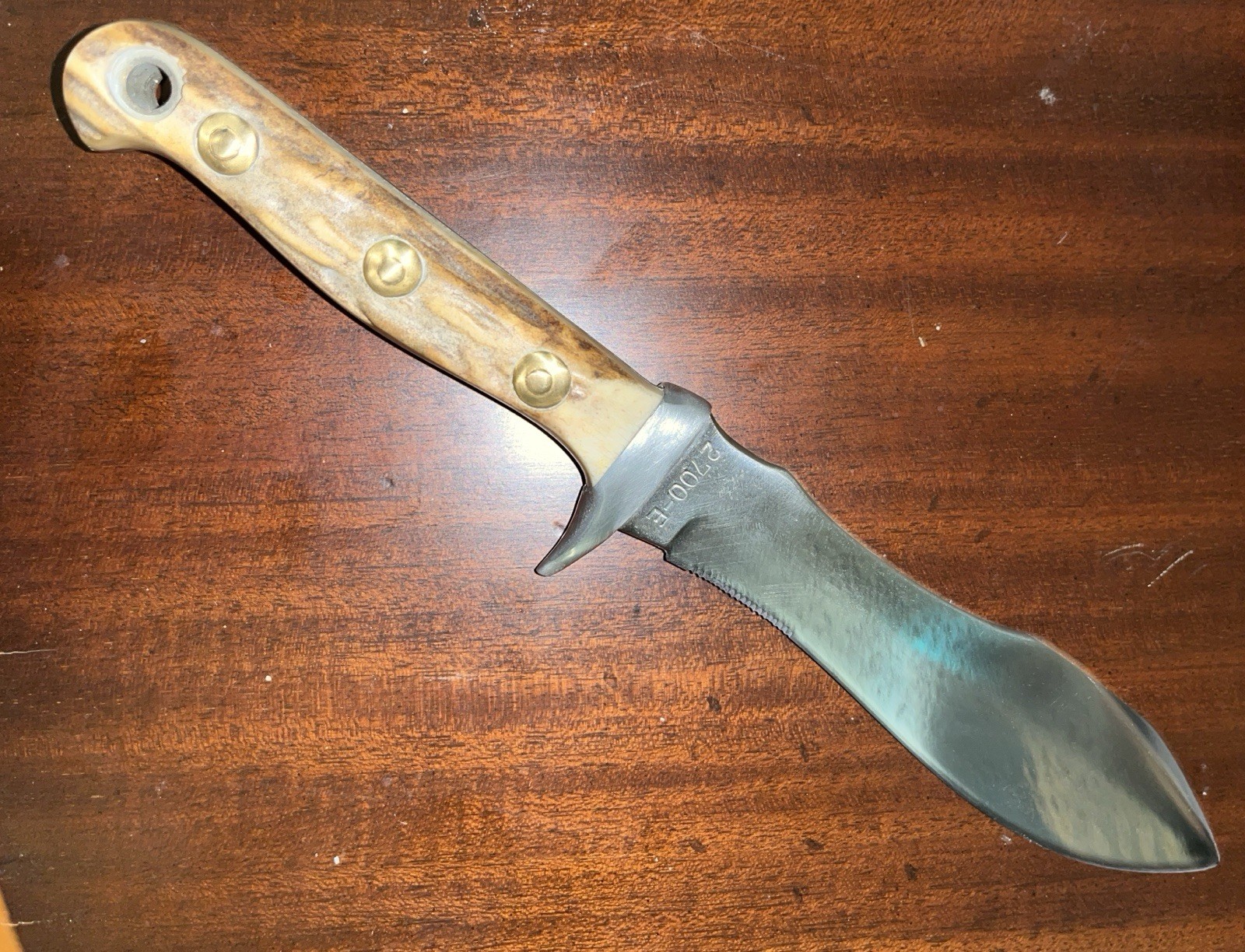 Olsen Knife Co. Elk-Hunter 2700-E hunting knife antler handle