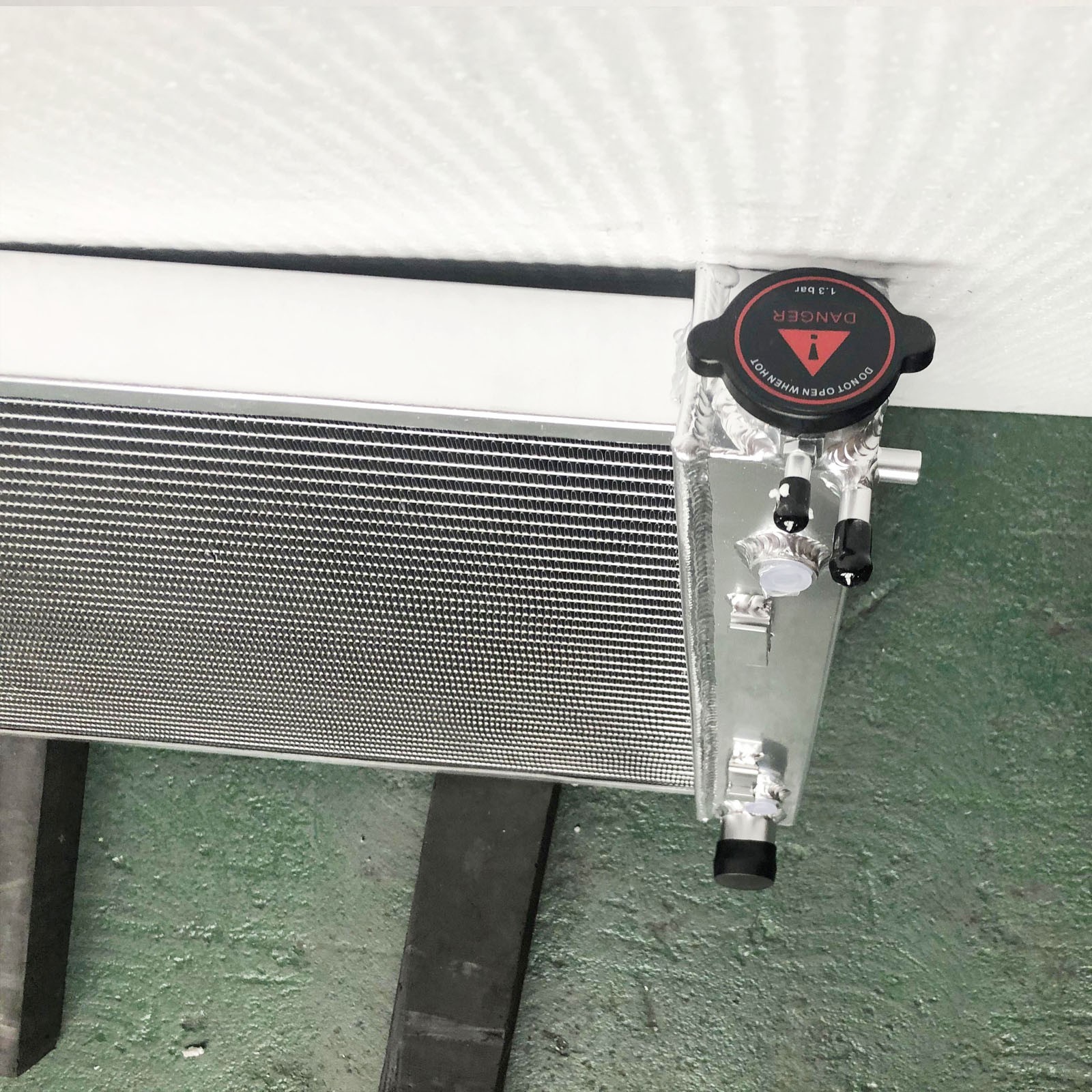 Radiator For Pontiac GTO Base 6.0L V8 5967CC 364Ci 2005-2006 Aluminum AT MT 2987