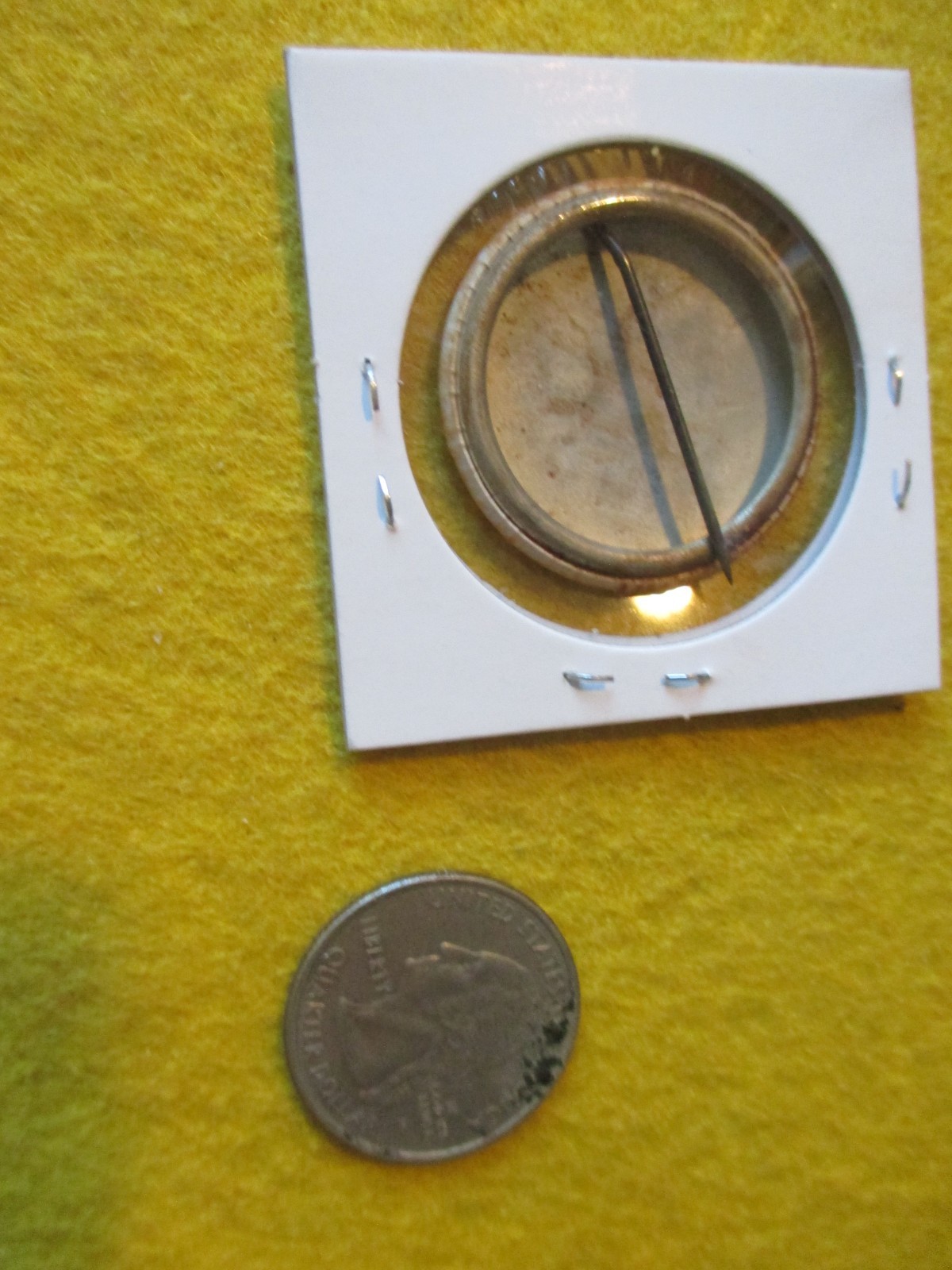 ORIGINAL WWII HOMEFRONT ANTI AXIS JAPANESE HUNTING LICENSE BUTTON