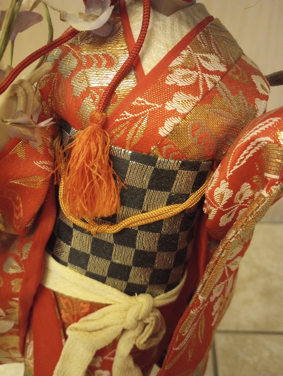 Vintage Nishi & Co. Japanese Geisha Musical Rotating Base