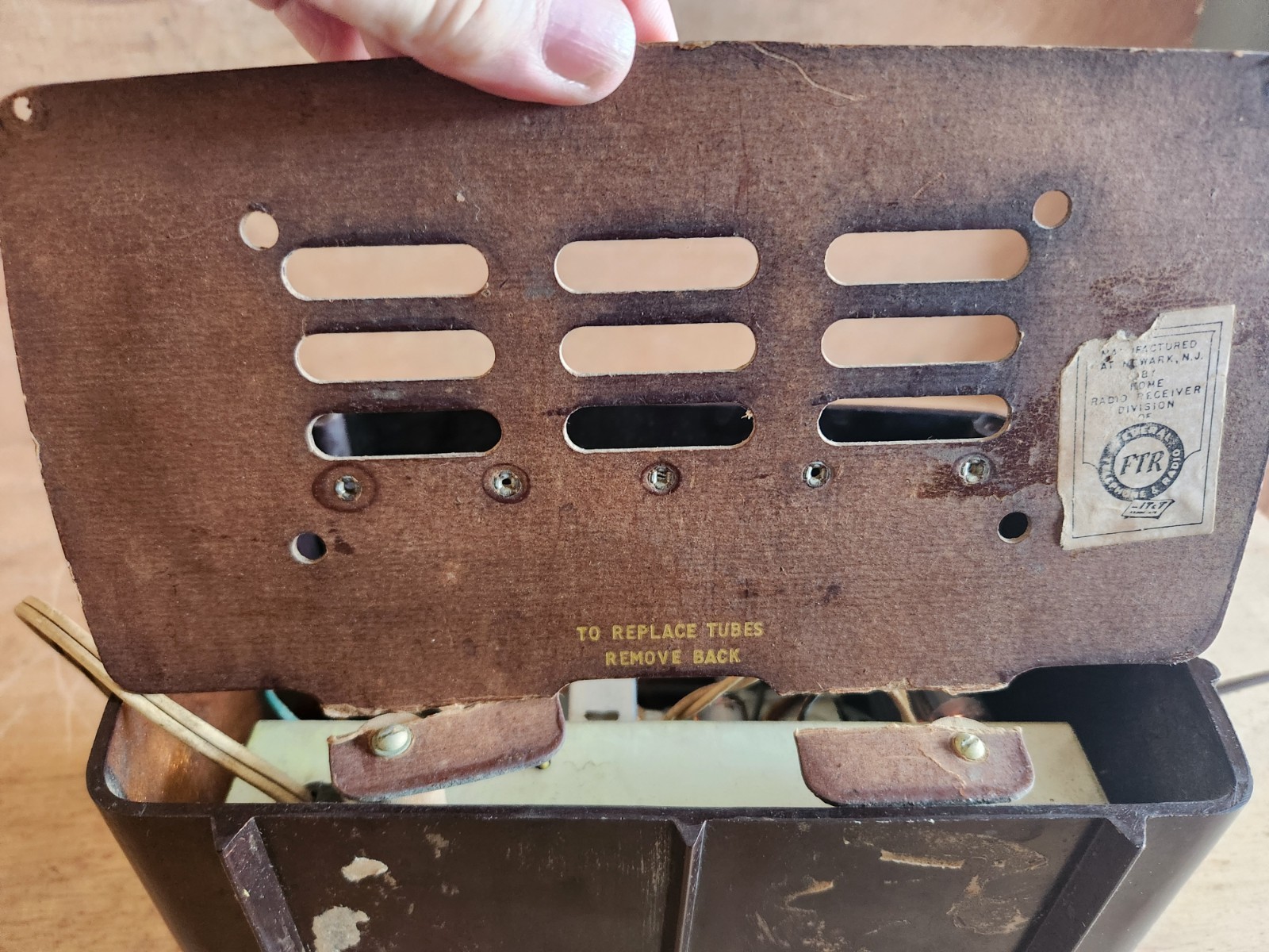 Federal Telephone + Radio Co. 1040TB 1947 Tube Radio Not Working Parts Brown Vtg
