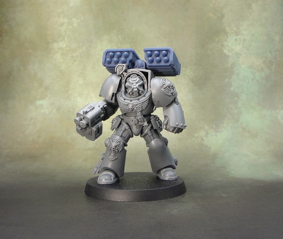 Cyclone Storm Missile Launcher   - compatible with 40k terminator