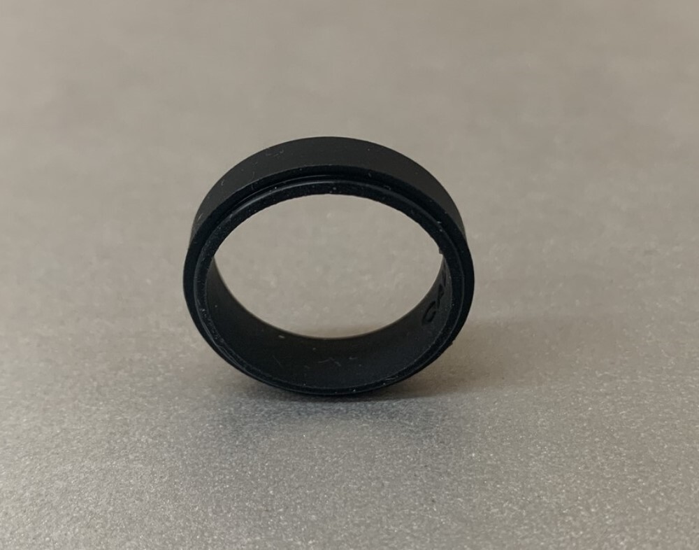 Qalo Unisex Adult Polished Step Edge Black Silicone Wedding Ring Choose Size