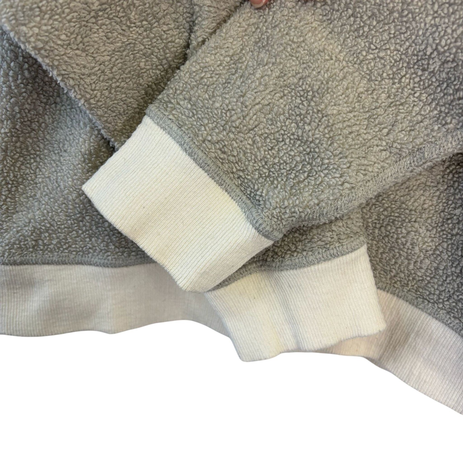 Patagonia Mens Pullover Crewneck Fleece Sweatshirt Beige Outdoor Sz SM