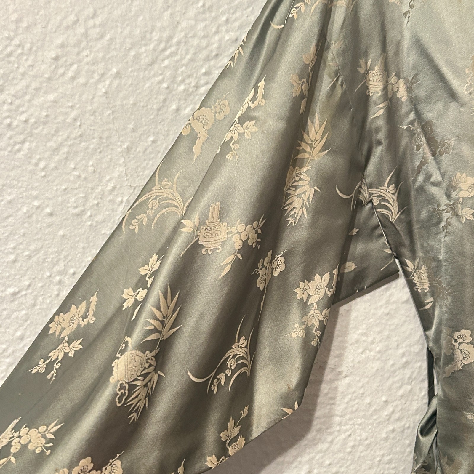 Vintage Madame Mme Butterfly 60s Silk Brocade Japanese Kimono Robe Floral Belted