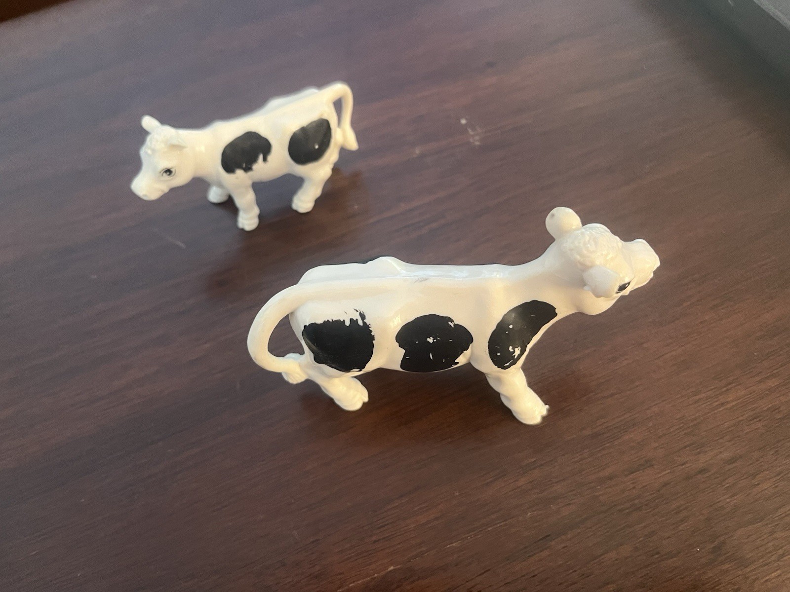 Vintage Britains 1980 Cows, Lot of 2