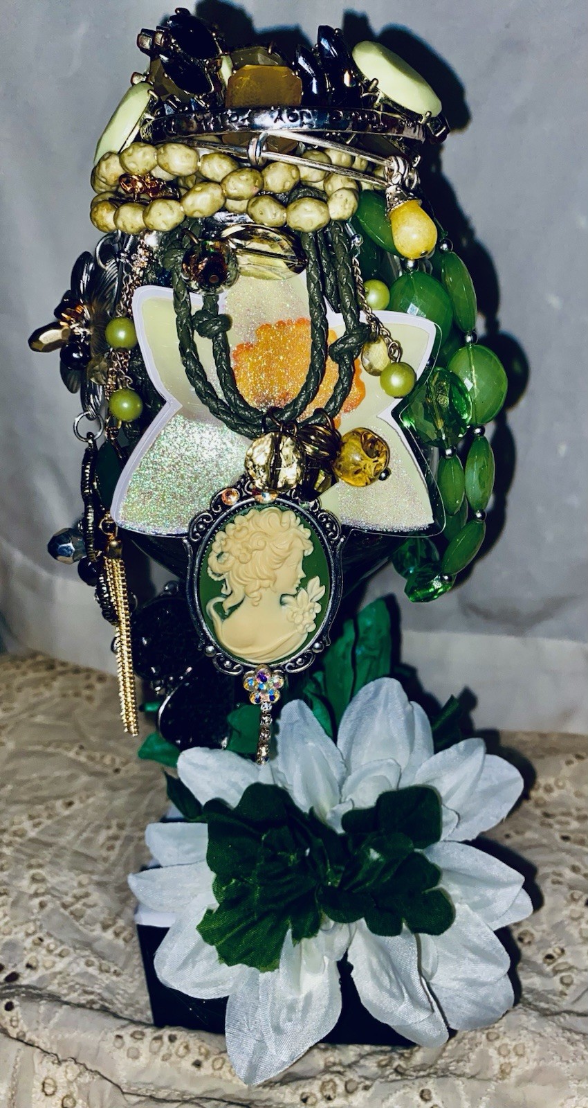 💚Enchanted Green Forest Whimsical Mystery Jewelry Jar – All Wearable pieces🌿💚