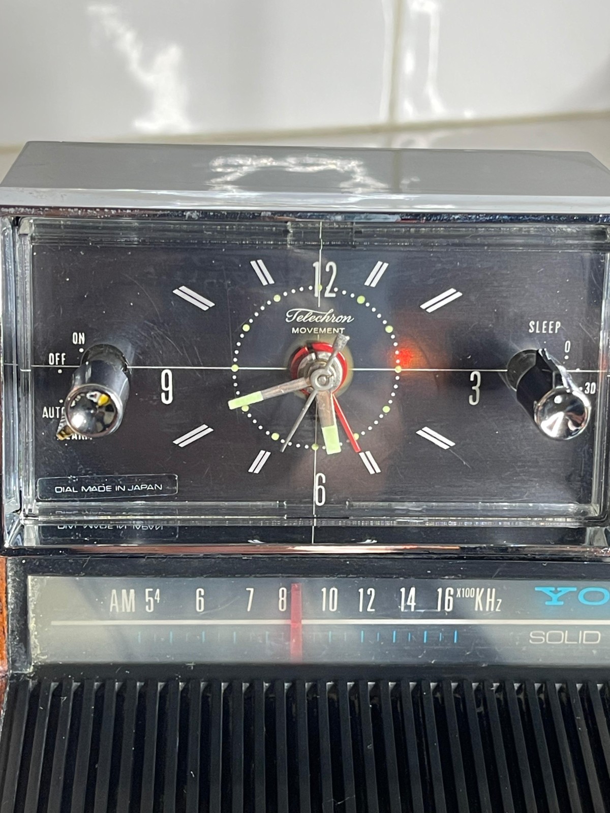1960s Solid State YORK Rosewood MCM Clock Radio Desk Bedside Table Lamp.