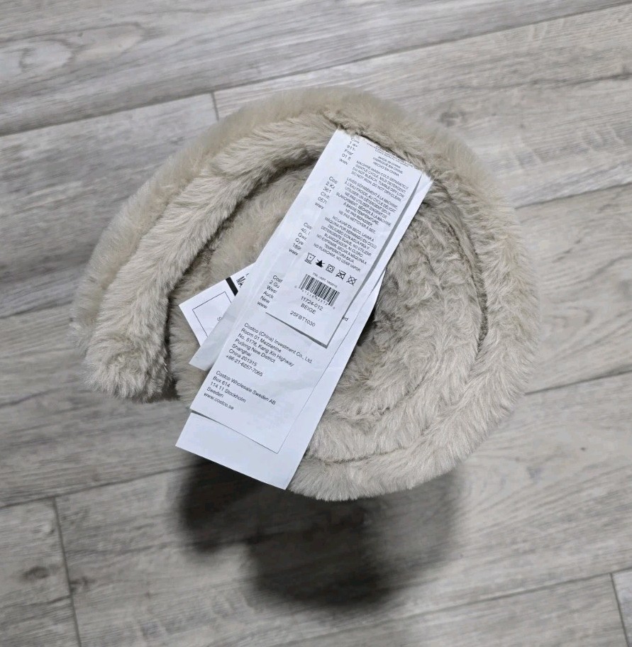 Brentwood Protective Sofa Overlay Tan Faux Fur 28x72” Waterproof Backing- NEW