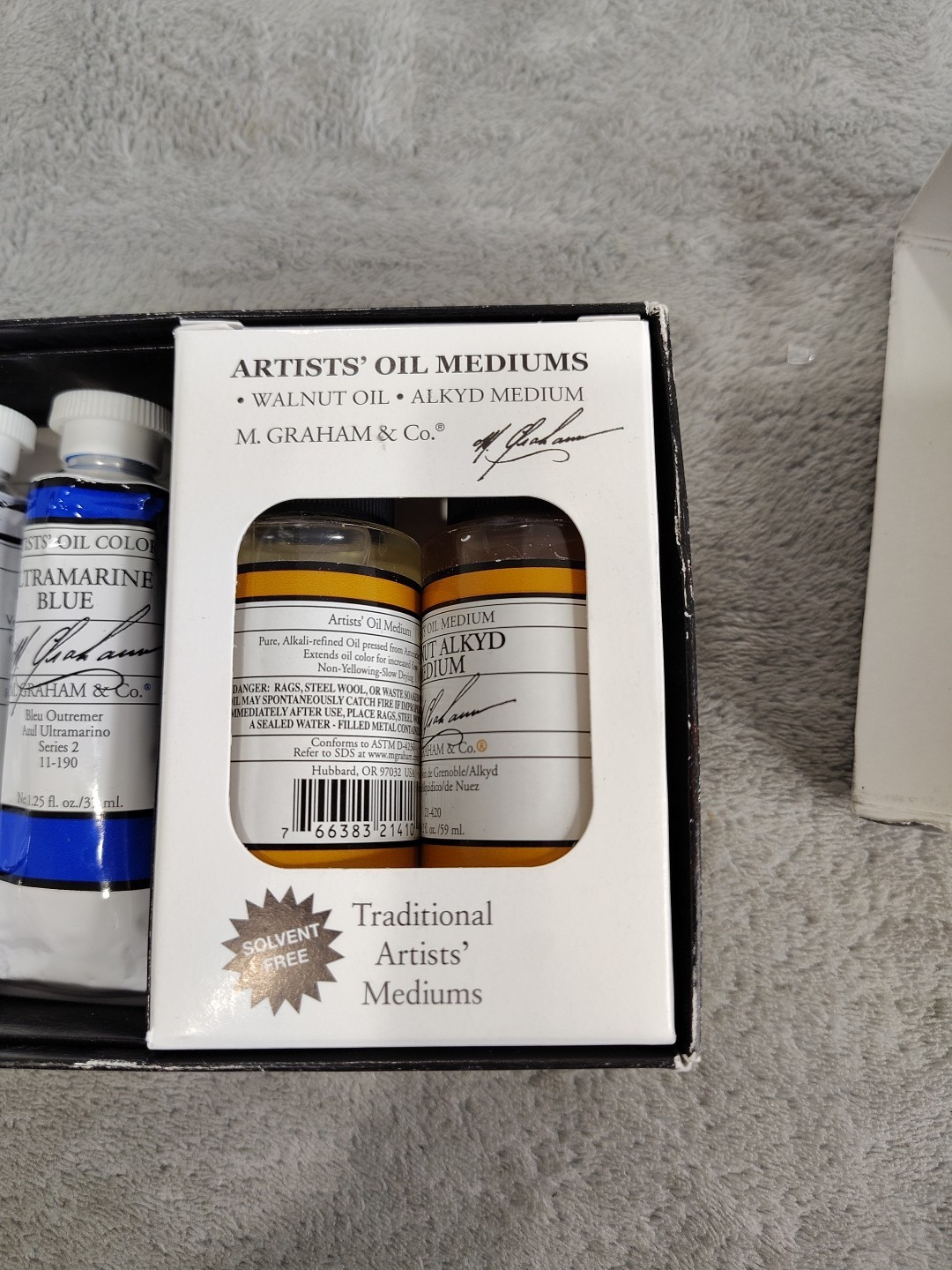 M Graham & Co. Oil Paints Set Of 5 Basic Colors And Walnut Mediums New